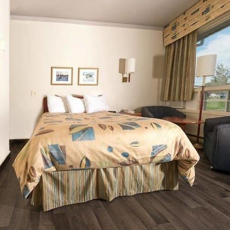 Motel Le Boreal Baie-Comeau Exterior photo